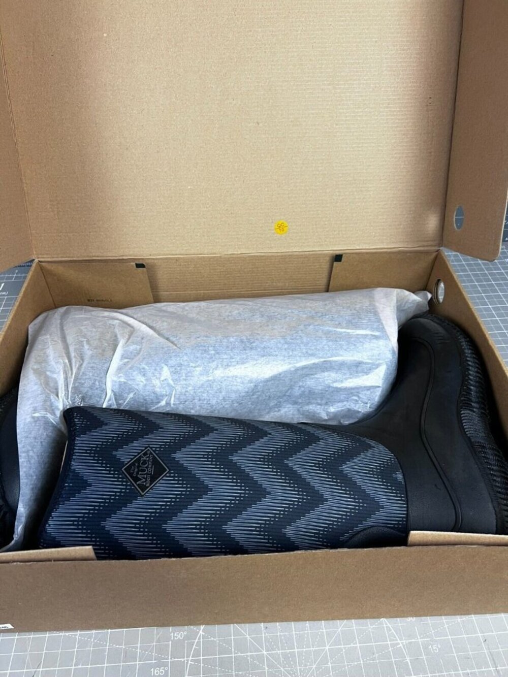 MUCK Boots Women's Hale Print 10 US 42 EU Multi Season Fuzzy Herringbone New - Picture 5 of 9